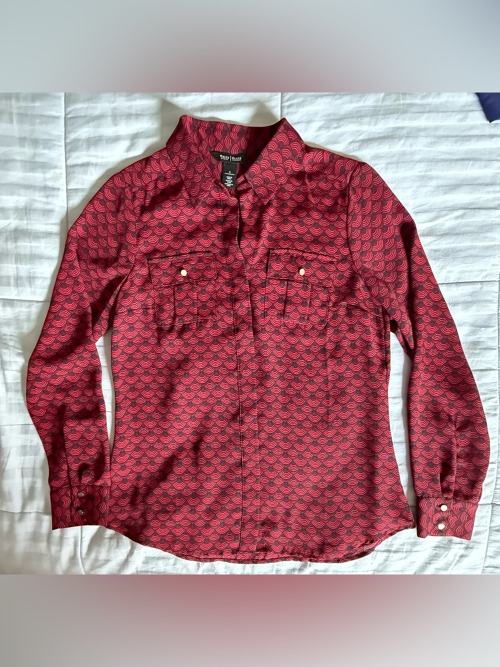 White House Black Market Red and Black Scallop-Print Blouse - Size 4